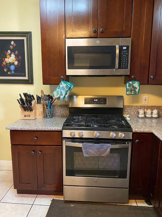 Private Large La Bedroom W Private Half-Bathroom - Ac - Wifi - Private Fridge Near Usc - Exposition Park - Usc Memorial Coliseum - Banc Of California Stadium - Downtown Los Angeles Dtla - University Of Southern California Usc! Εξωτερικό φωτογραφία