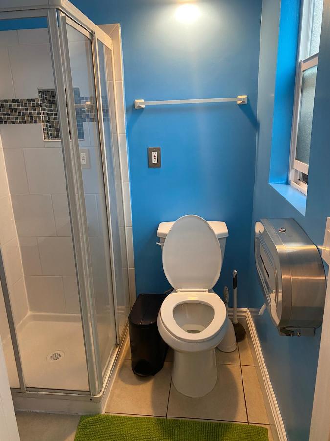 Private Large La Bedroom W Private Half-Bathroom - Ac - Wifi - Private Fridge Near Usc - Exposition Park - Usc Memorial Coliseum - Banc Of California Stadium - Downtown Los Angeles Dtla - University Of Southern California Usc! Εξωτερικό φωτογραφία