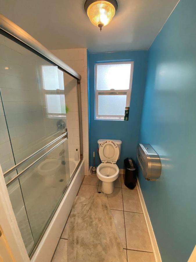 Private Large La Bedroom W Private Half-Bathroom - Ac - Wifi - Private Fridge Near Usc - Exposition Park - Usc Memorial Coliseum - Banc Of California Stadium - Downtown Los Angeles Dtla - University Of Southern California Usc! Εξωτερικό φωτογραφία