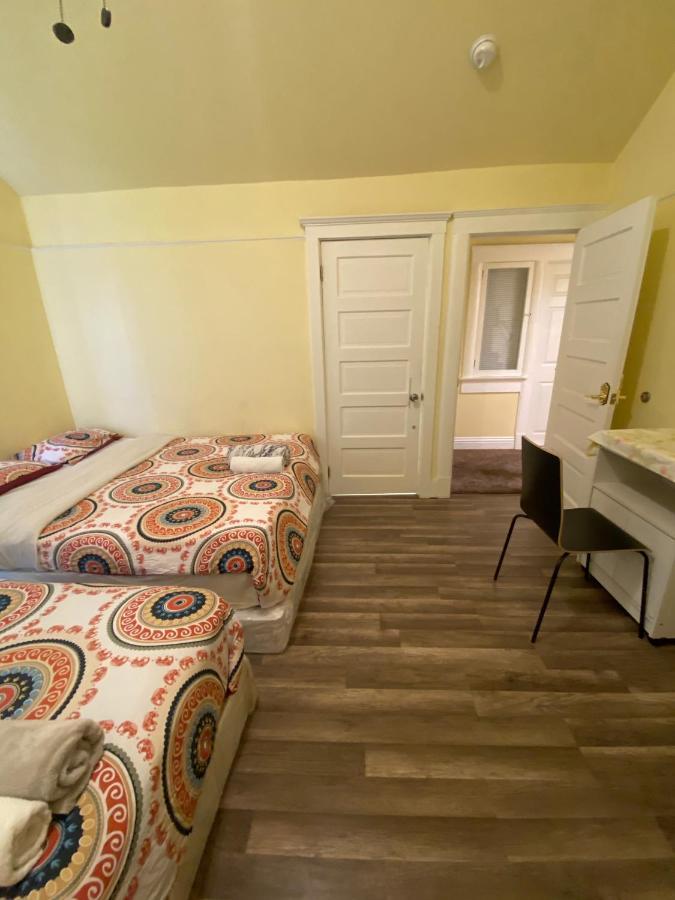 Private Large La Bedroom W Private Half-Bathroom - Ac - Wifi - Private Fridge Near Usc - Exposition Park - Usc Memorial Coliseum - Banc Of California Stadium - Downtown Los Angeles Dtla - University Of Southern California Usc! Εξωτερικό φωτογραφία