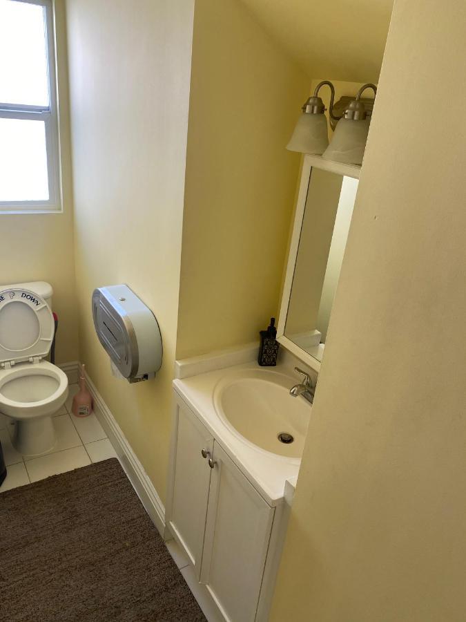Private Large La Bedroom W Private Half-Bathroom - Ac - Wifi - Private Fridge Near Usc - Exposition Park - Usc Memorial Coliseum - Banc Of California Stadium - Downtown Los Angeles Dtla - University Of Southern California Usc! Εξωτερικό φωτογραφία